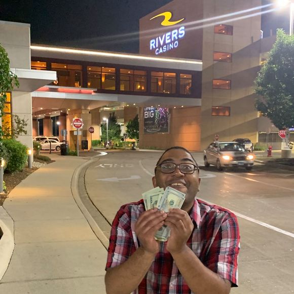 Meet your Posher, Lorenzo - Picture 1 of 1